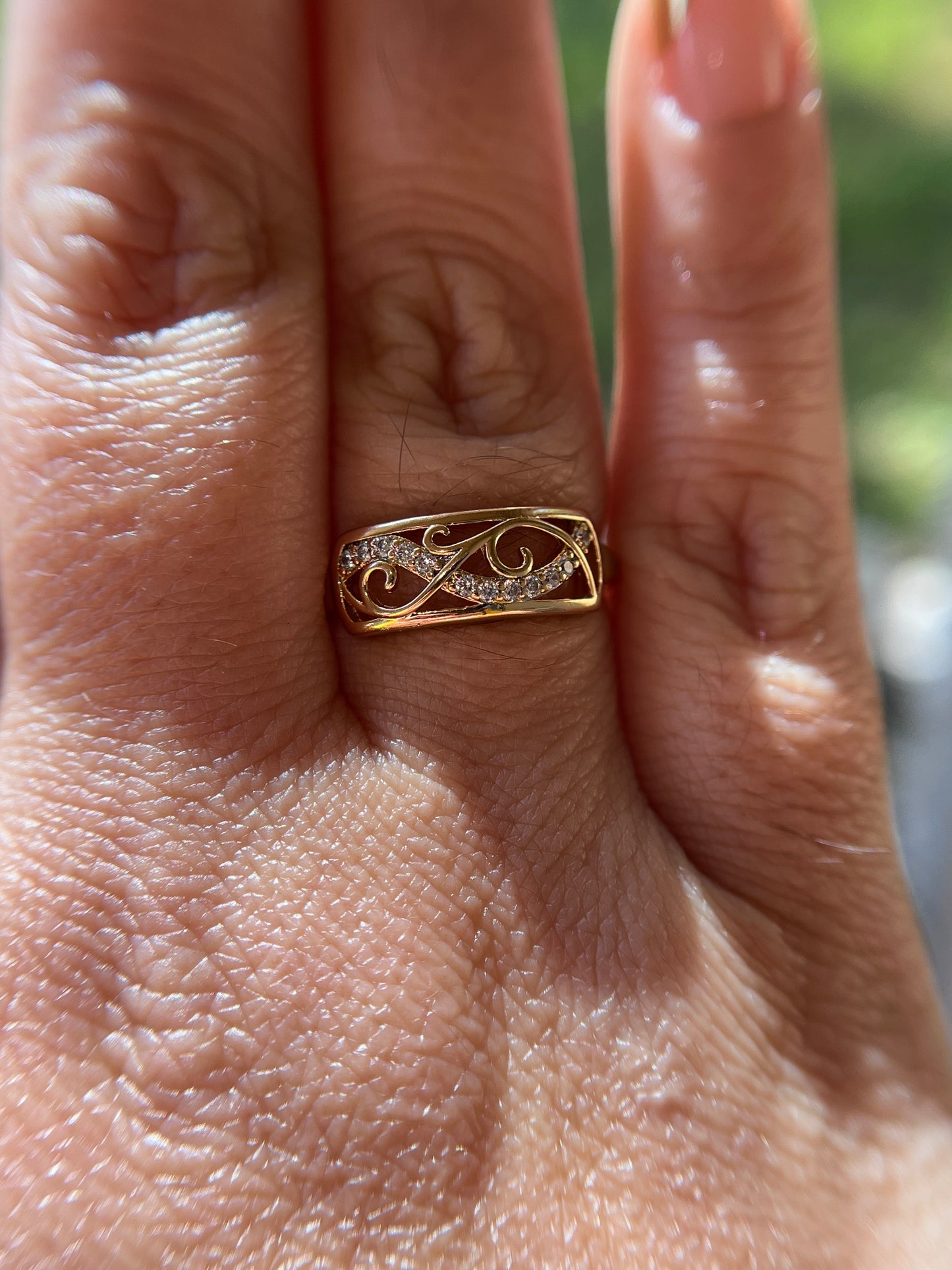 Mia Rhinestone Band Ring