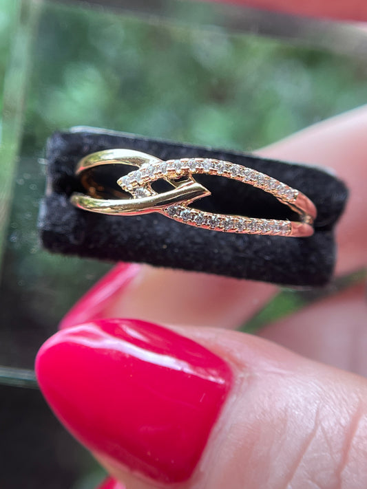 Classy Ring with White Rhinestones