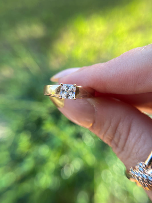 Princess Cut Diamond Ring