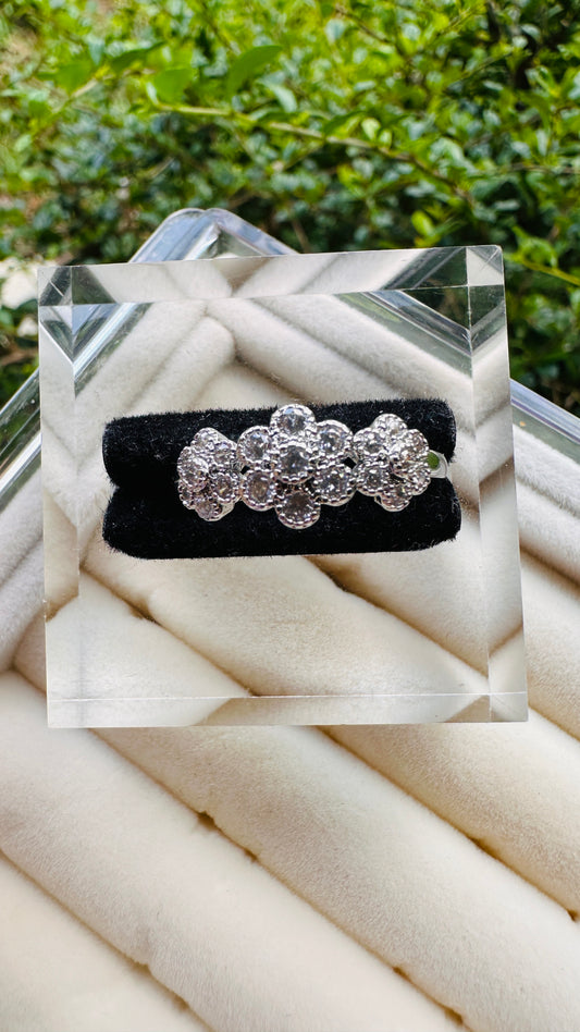 Triple Daisy Sparkle Silver Size 9