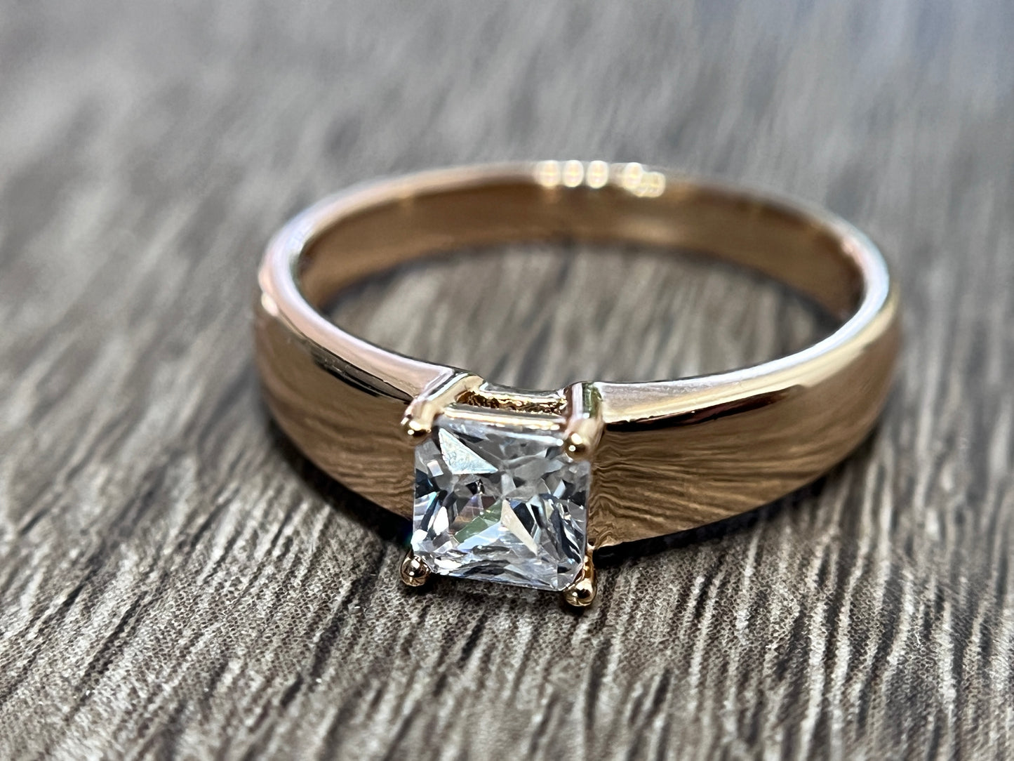 Princess Cut Diamond Ring