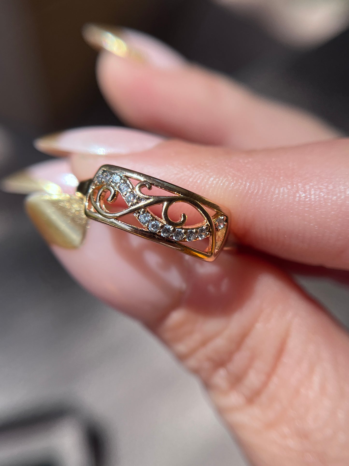 Mia Rhinestone Band Ring