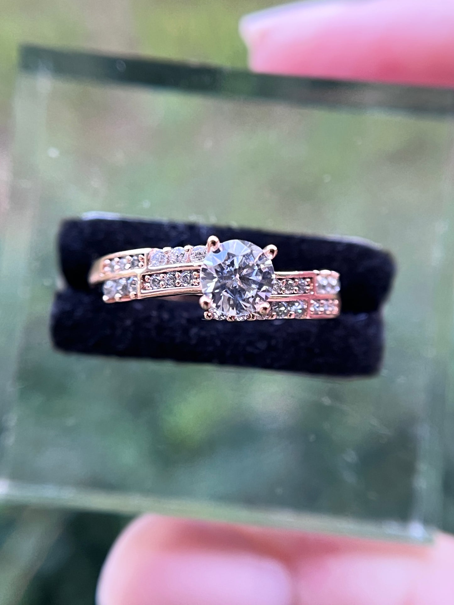 Round Diamond Promise Ring