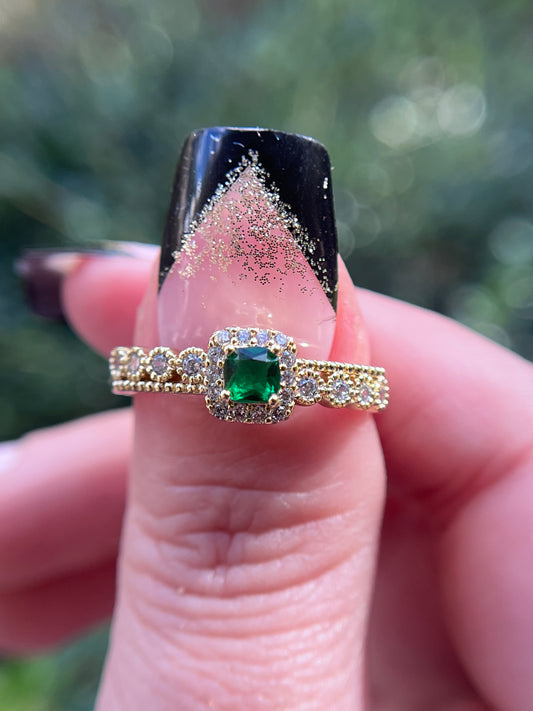 Emerald Green MAY Birthstone Ring