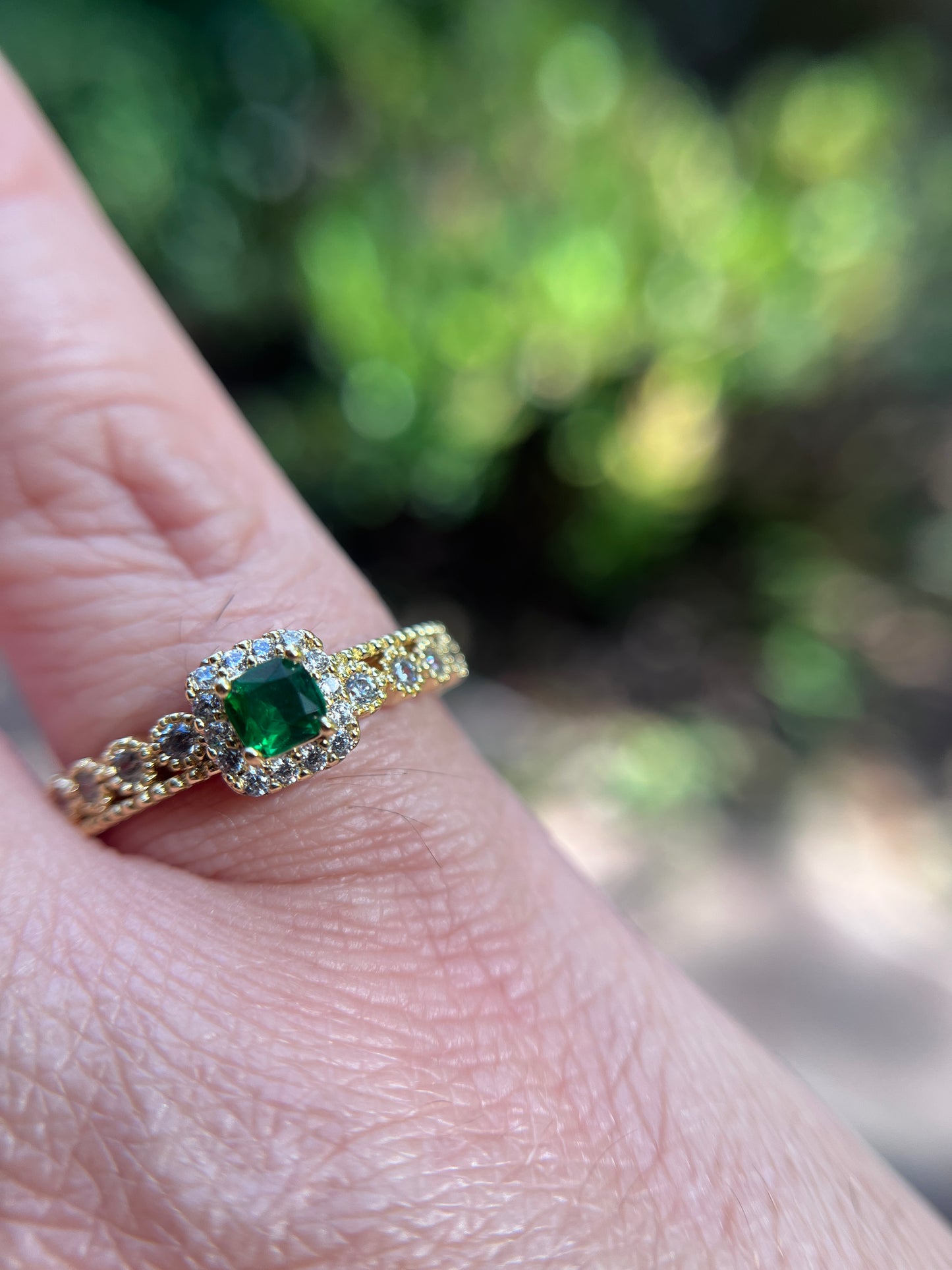 Emerald Green MAY Birthstone Ring