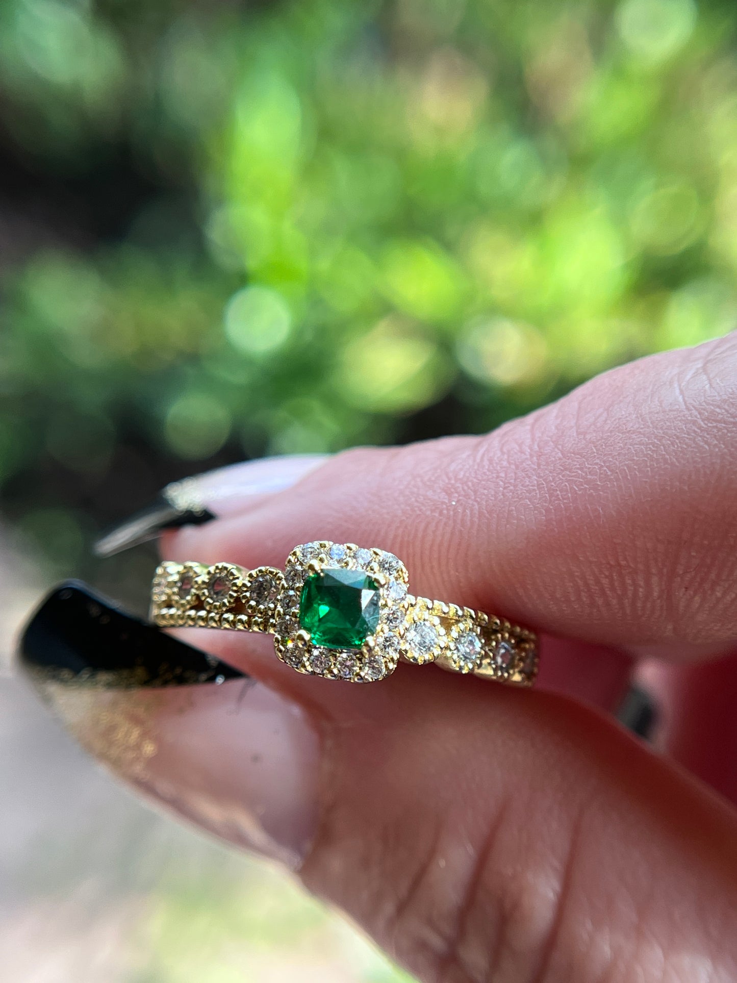 Emerald Green MAY Birthstone Ring