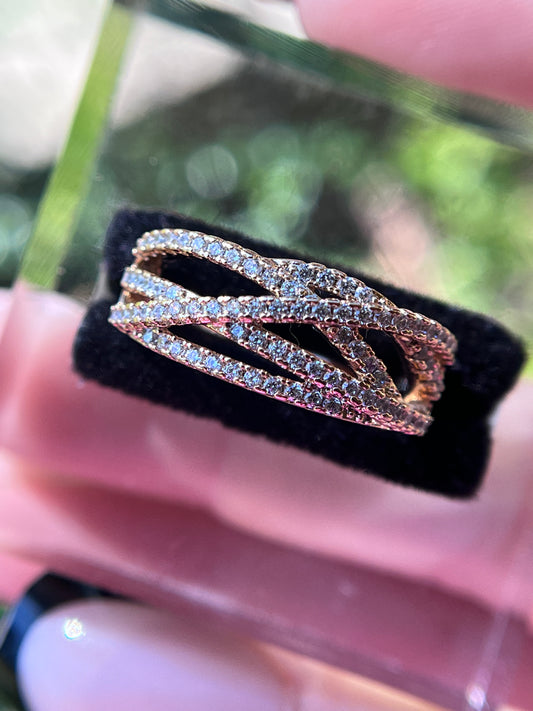 Lia Diamond Band Ring